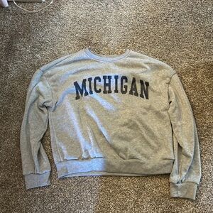 SHEIN Gray Crewneck Sweater Classic Style